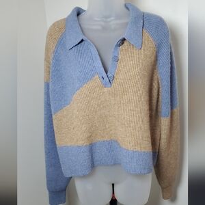 Le Lis Blue and Tan Women's Sweater
